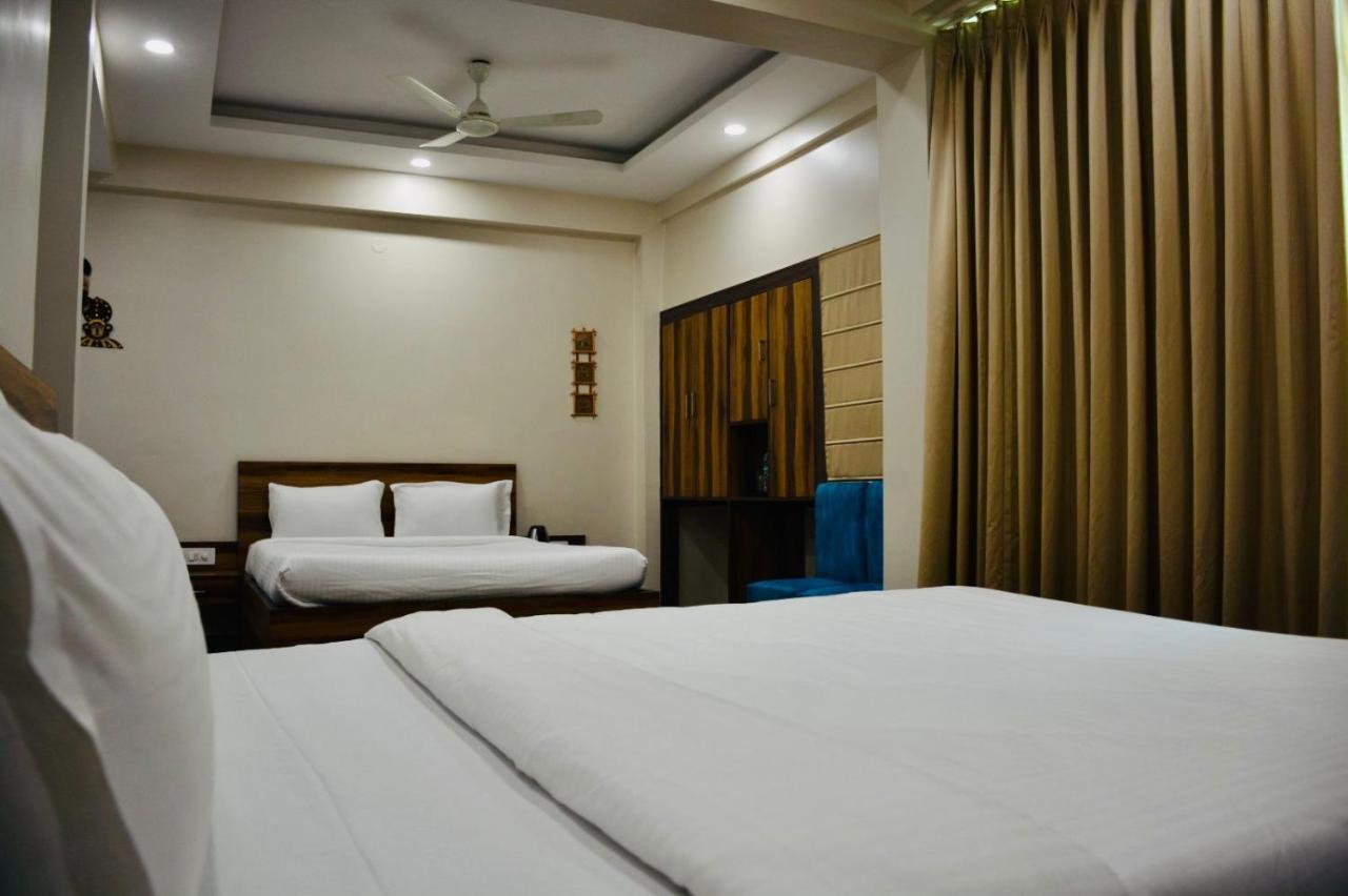 Hotel Royal Residency Калькутта Экстерьер фото